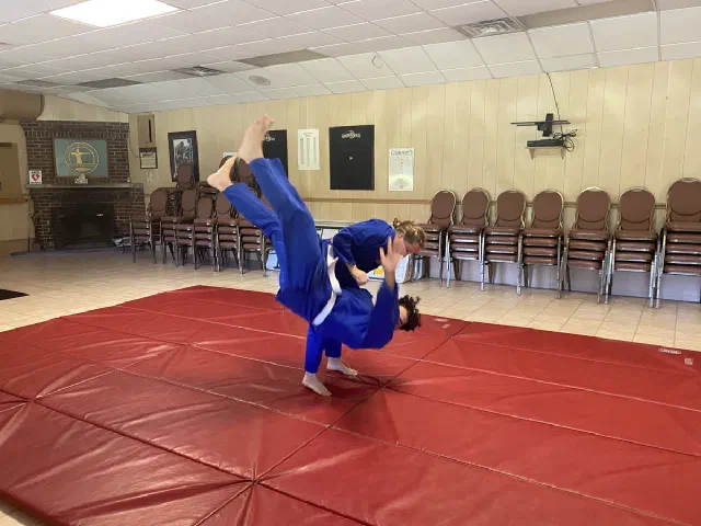 Seoi nage — Kimm and Devon